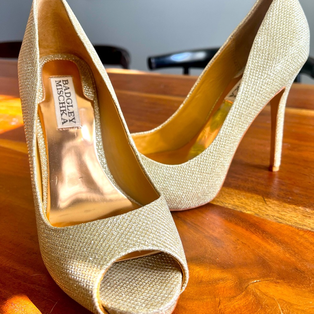 Badgley Mischka Gold Sparkle Heels